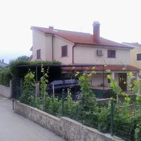Studio Apartman Edy 3 PUY 외부 사진