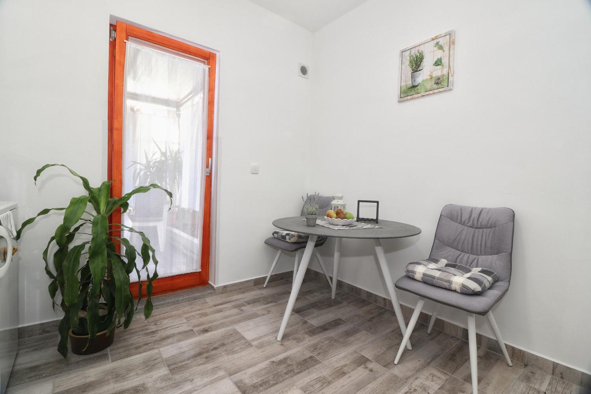 Studio Apartman Edy 3 PUY 외부 사진